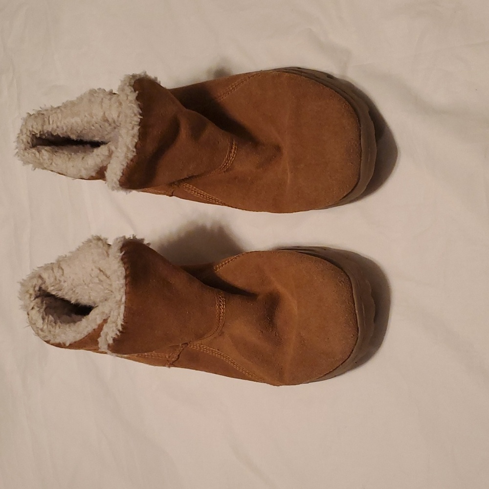 Skechers On-The-Go pull on Ankle Boot size 9w (9wide)